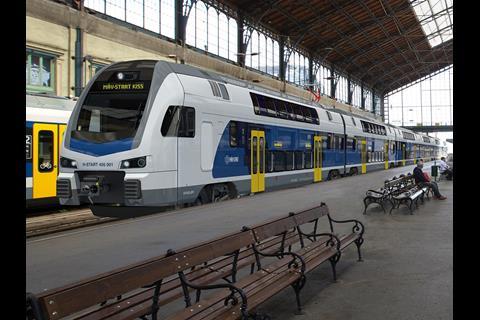 The 160 km/h EMUs will be equipped with ETCS Level 2 as well as the Hungarian EVM train control system.